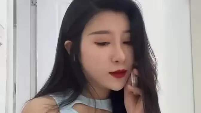 《神豪崛起2003》：重温千禧年代的暴富梦，看草根如何逆袭成神豪！